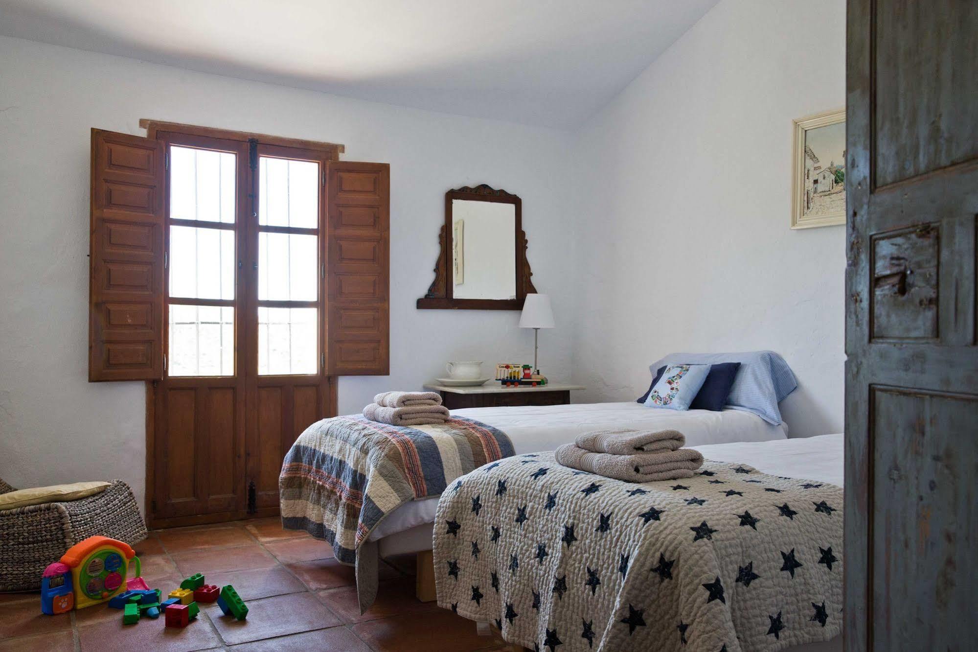 Cortijo Juan Salvador Guest House Olías Екстериор снимка