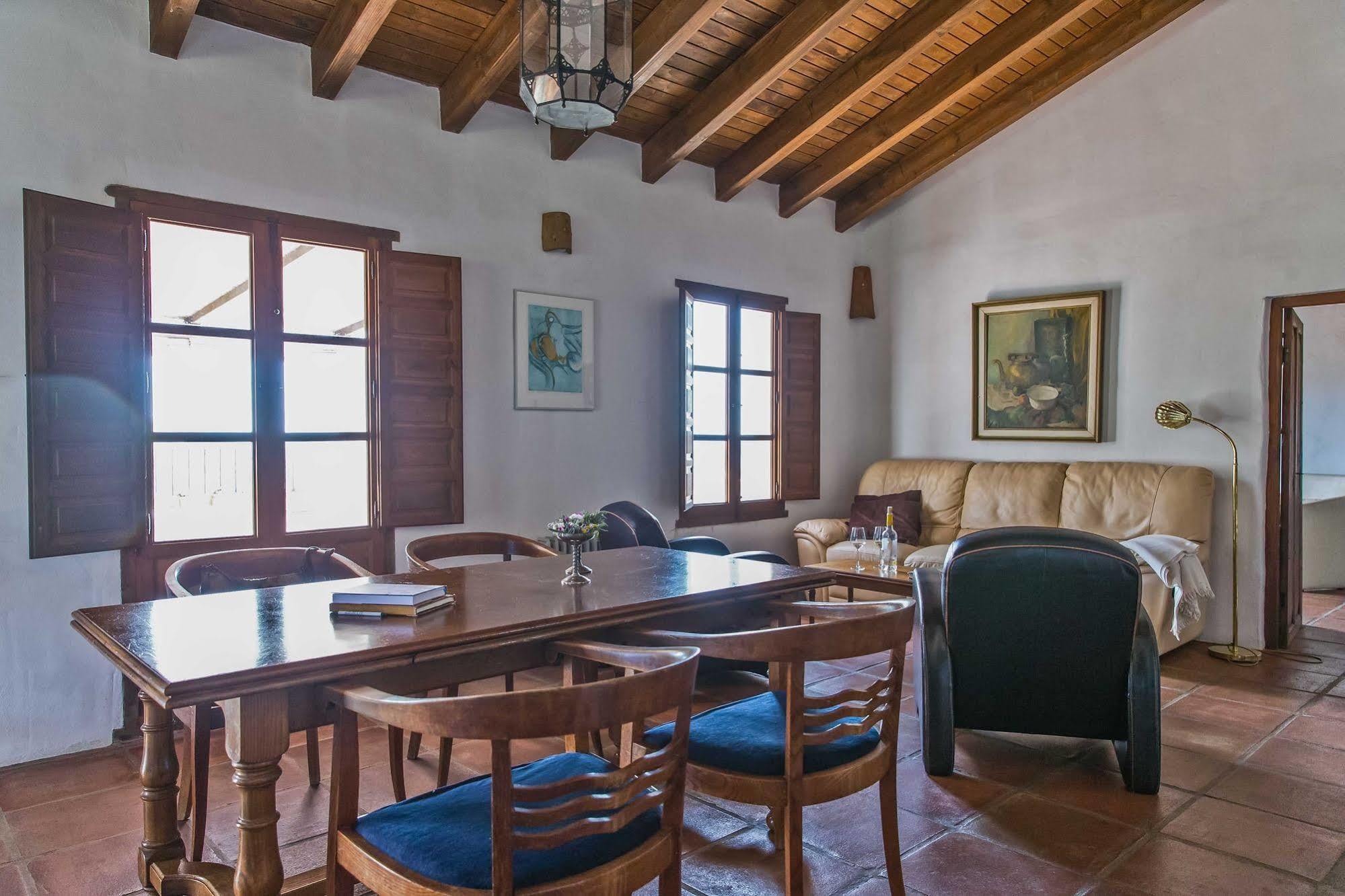 Cortijo Juan Salvador Guest House Olías Екстериор снимка